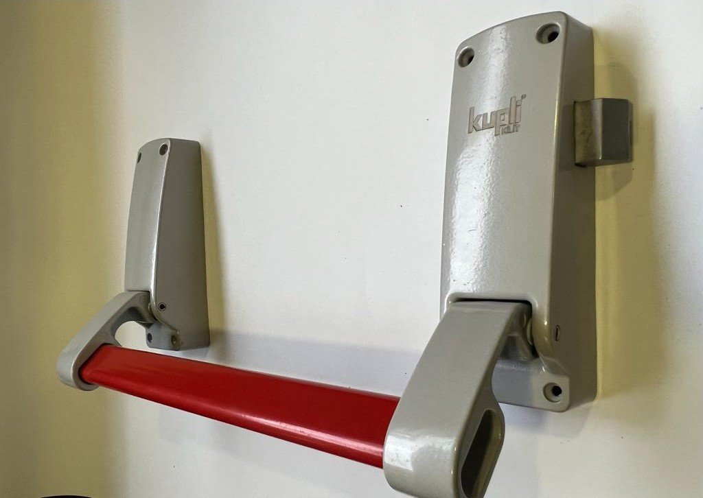 Kupli Panikbar Gri-Kırmızı